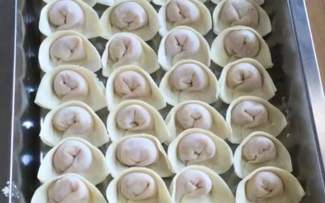 餛飩、刀削面、面條、肉夾饃、餡餅、發(fā)面油餅的和面方法及配方